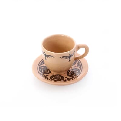 فنجان و نعلبکی‎ ‎سفالی‎ ‎‎‎‎نقاشی زیر لعابی‎ ‎‎قهوه ای روشن‎ ‎‎طرح‎ ‎عقاب‎ ‎ ‎‎‎‎