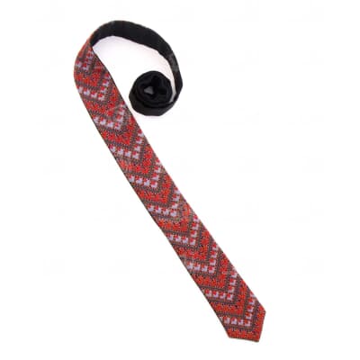 کراوات‎ ‎‎سوزن دوزی بلوچ‎ ‎‎سایز‎ ‎155‎ cm‎ ‎ ‎‎قرمز‎ ‎‎طرح‎ ‎هفتی‎ ‎ ‎‎‎‎