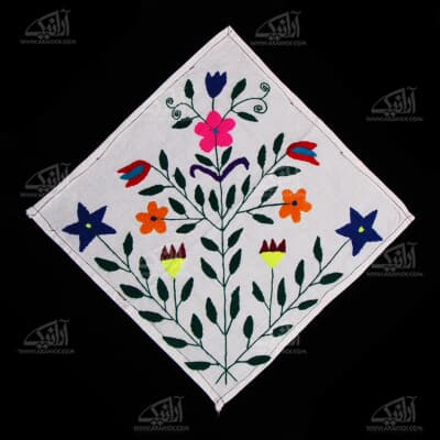 رومیزی بخارادوزی‏ سایز ‏40‏cm‏ رنگ ‏سفید‏ طرح ‏گلستان‏ 