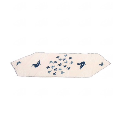 ‎رومیزی‎ ‎‎‎بخارادوزی‎ ‎‎سایز‎36 * 110‎ cm‎ ‎ ‎‎رنگ‎ ‎سفید ‎‎طرح‎ ‎مرغابی‎ ‎ ‎‎‎‎